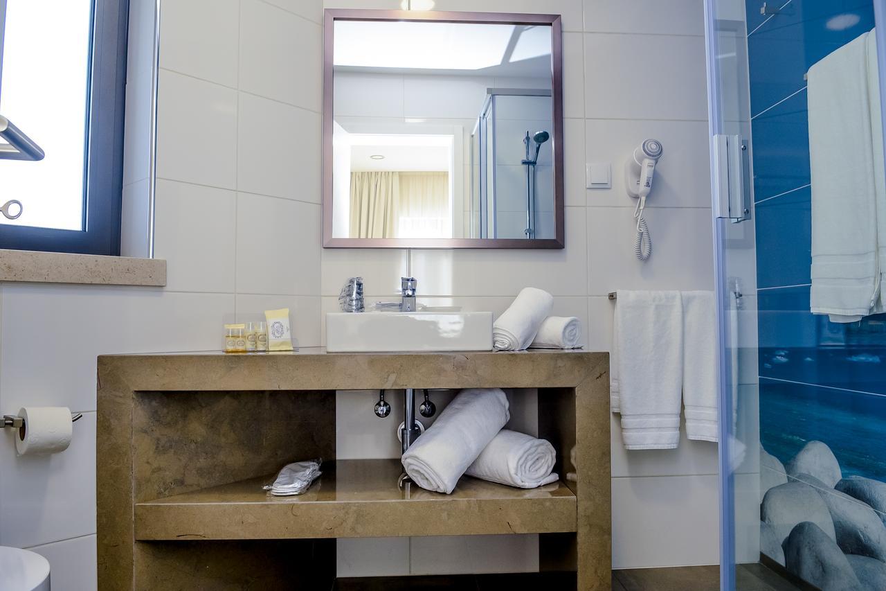 Large Double or Twin Room with Balcony and Pool View